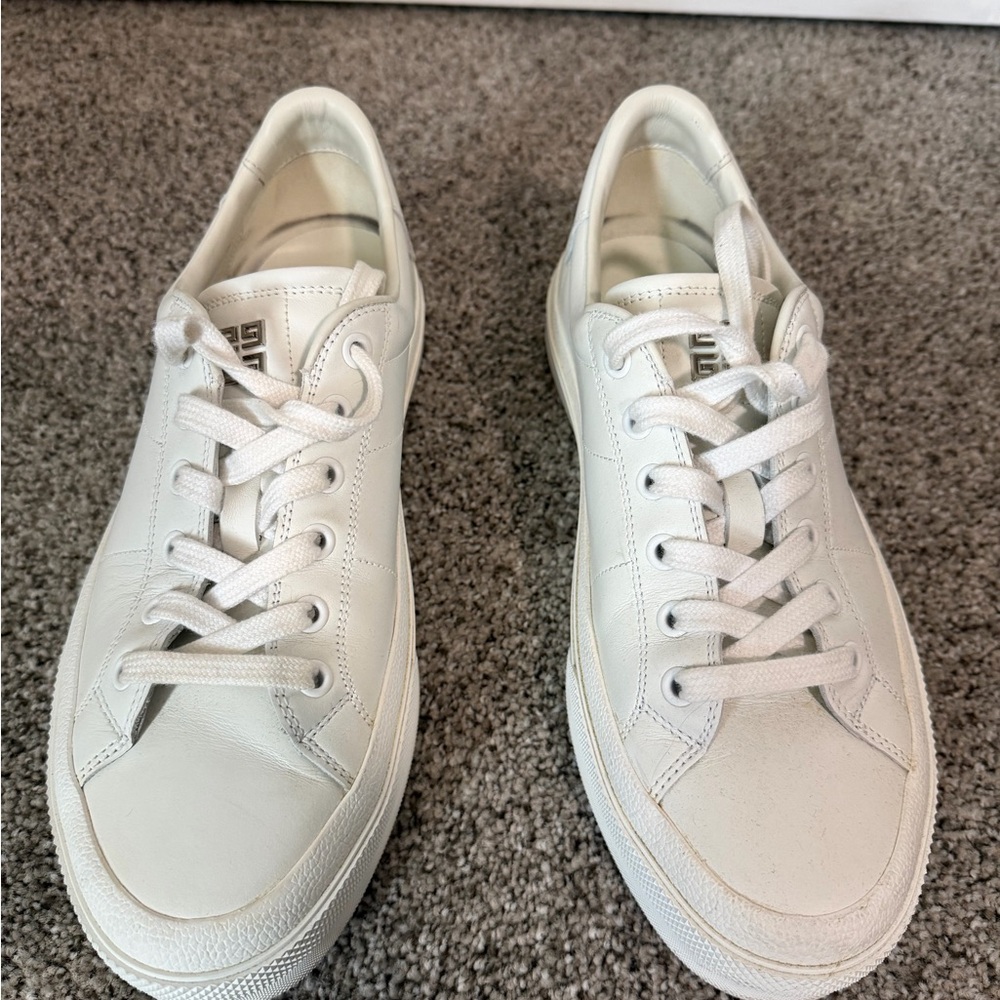Givenchy White Low-Top Leather Sneakers
